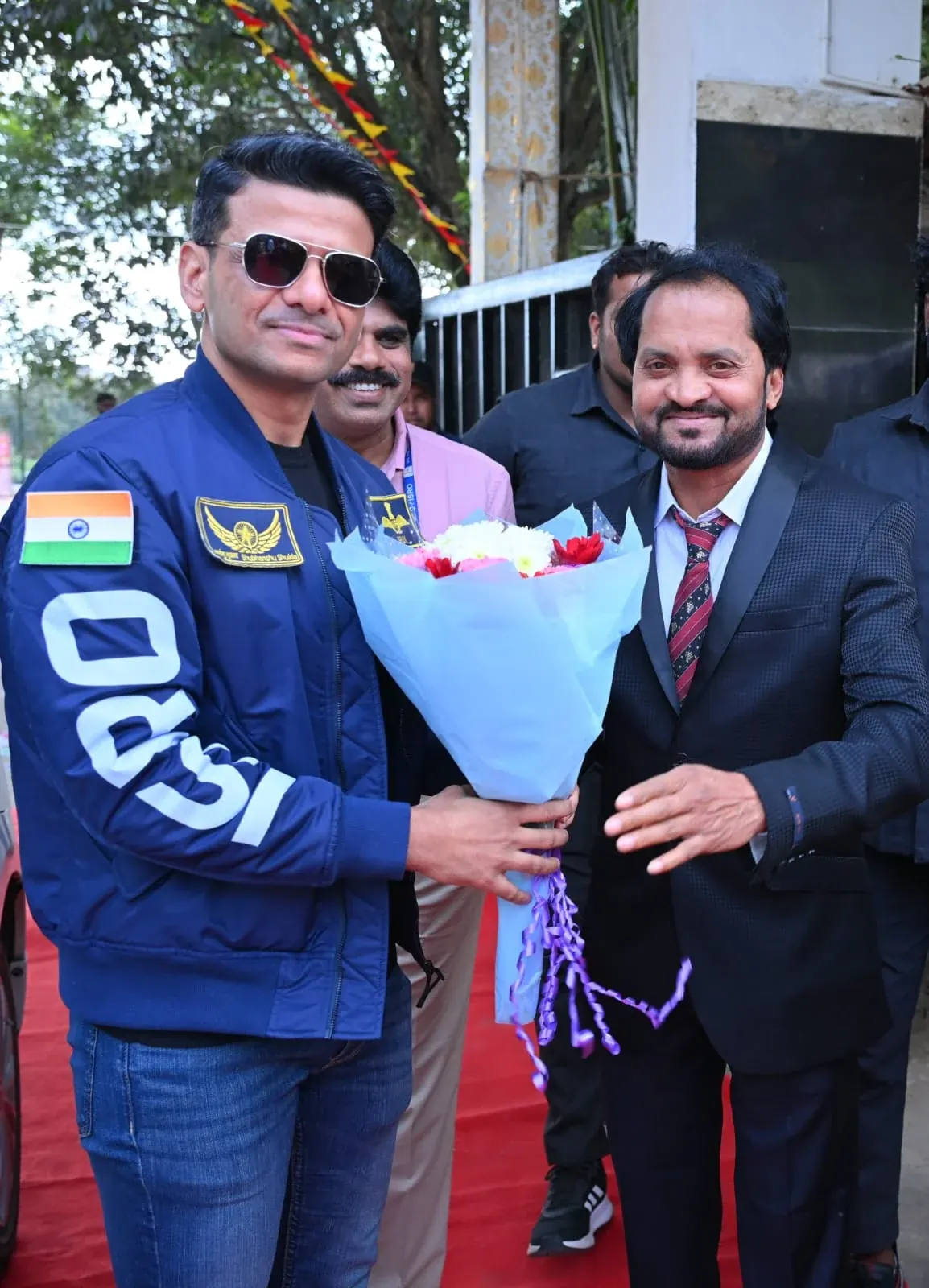 A proud moment: Shri Shubhanshu Shukla, ISRO Test Pilot, with Secretary Sri V. Chandraiah Naidu